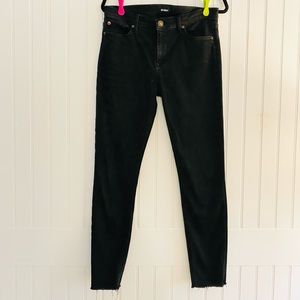 Hudson Mid-Rise Cropped Black Jeans